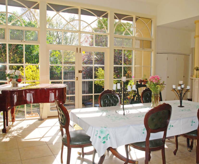 Furnished room in a share house