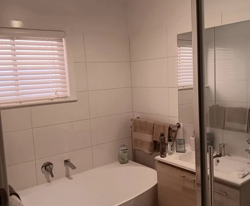 $250, Share-house, 3 bathrooms, Harristown QLD 4350