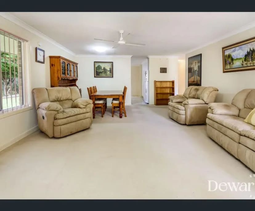 Room in a share house