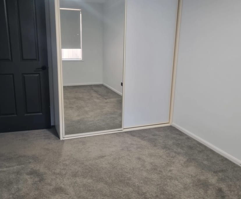 Room in a share house