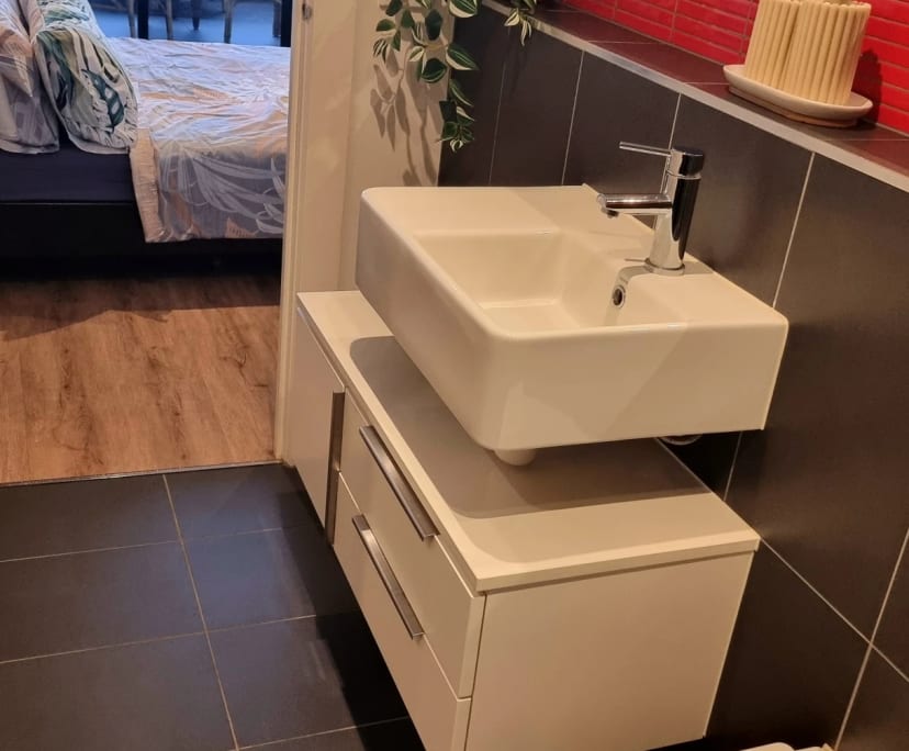 $500, Flatshare, 2 bathrooms, St Kilda VIC 3182