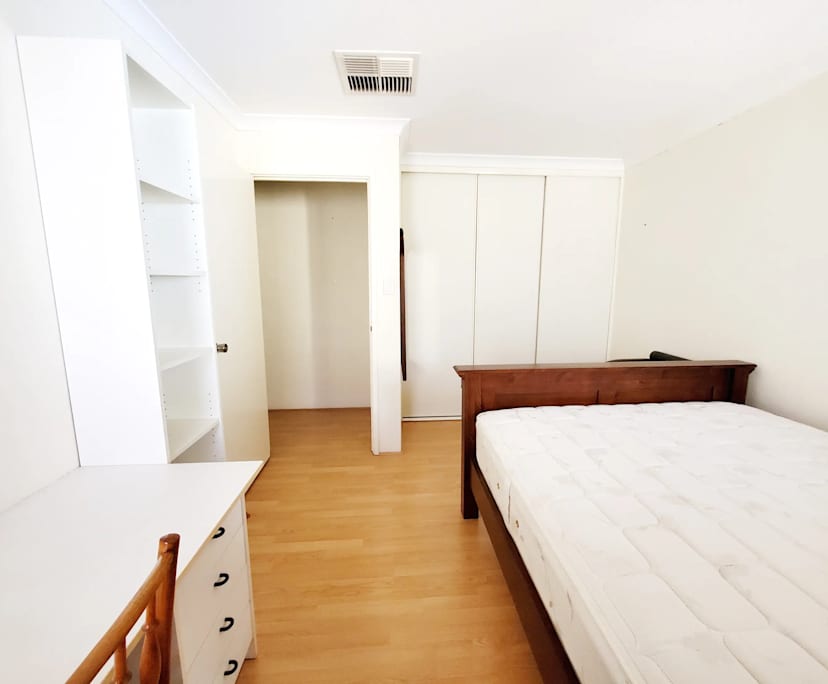 Furnished room in a share house