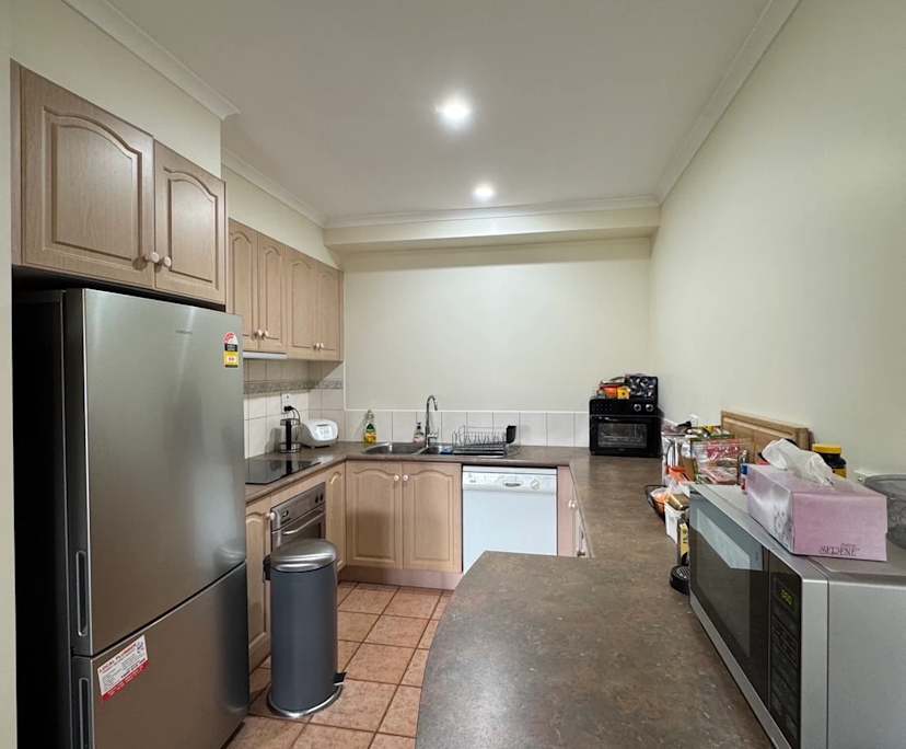 $300, Flatshare, 3 bathrooms, Glen Waverley VIC 3150