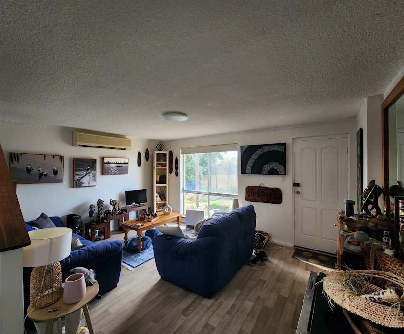 Room in a share house