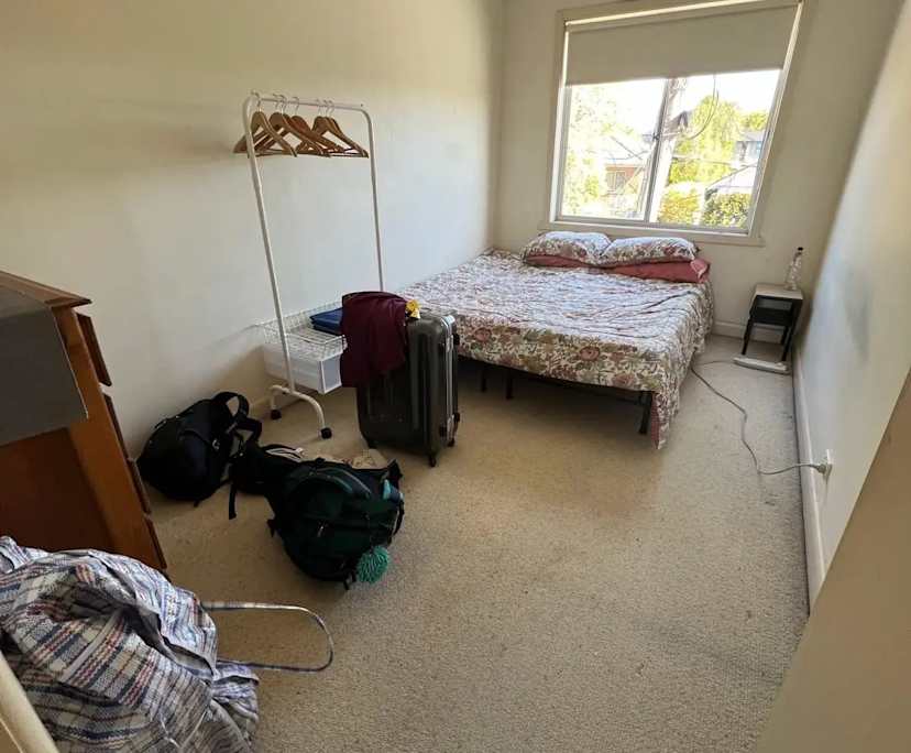 Room in a share house