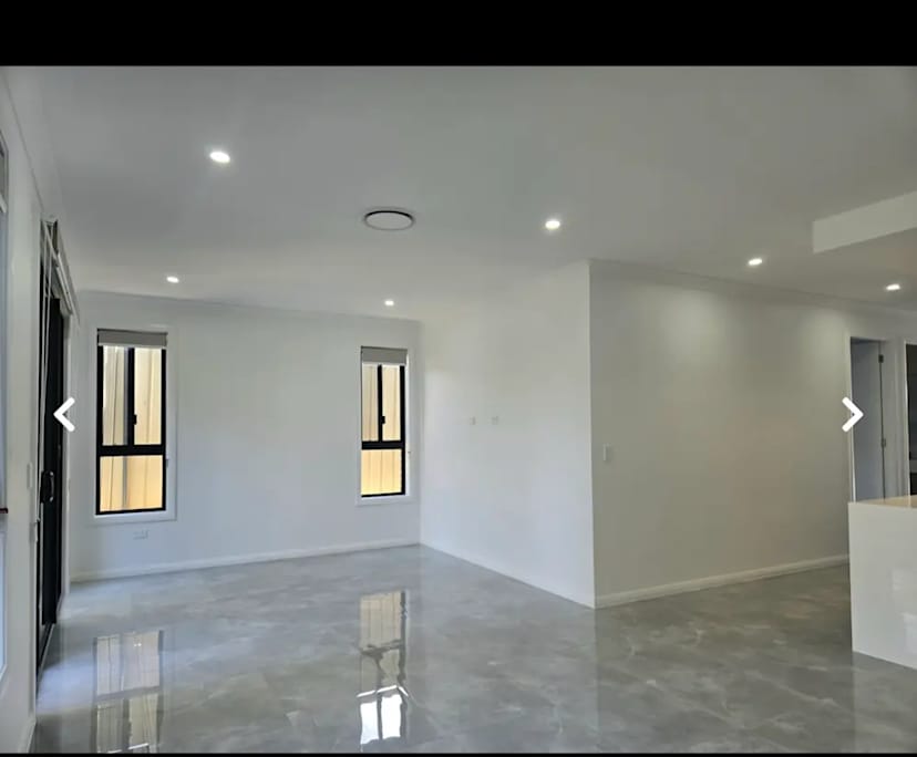 $350, Homestay, 4 bathrooms, Campbelltown NSW 2560