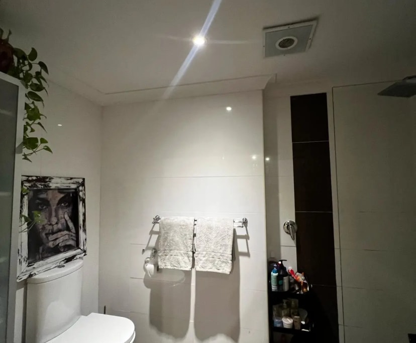 $640, 1-bed, 1 bathroom, Camperdown NSW 2050