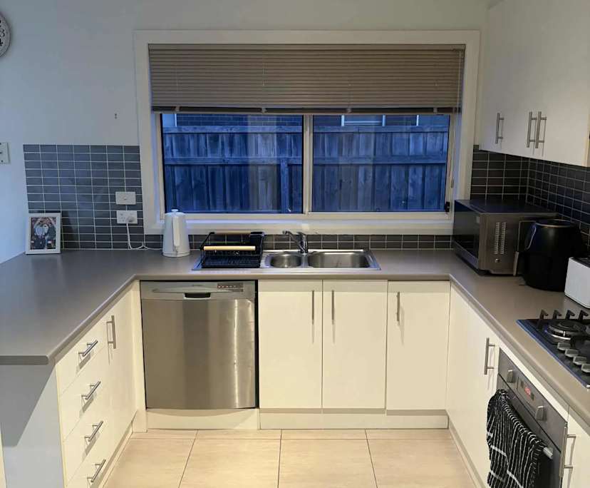 $220, Flatshare, 2 bathrooms, Bell Park VIC 3215