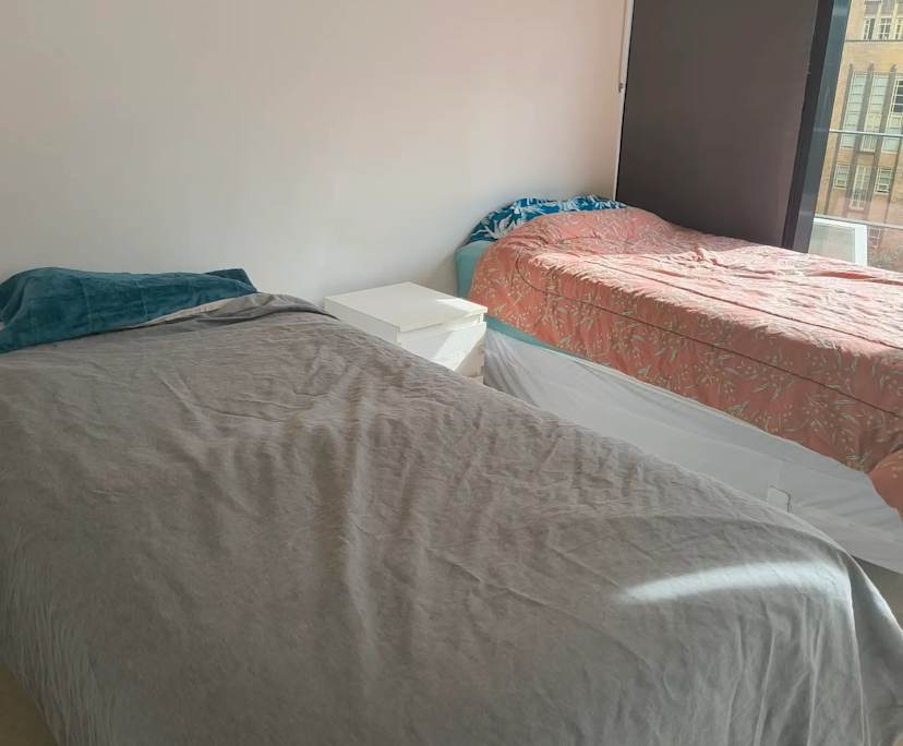 Furnished room in a flatshare