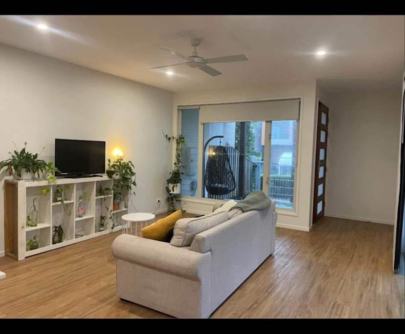 Unfurnished room in a share house