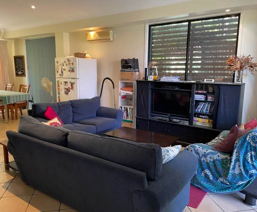 Room in a share house