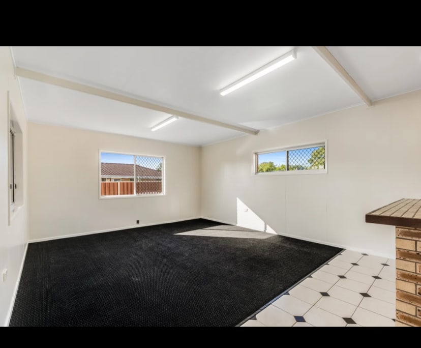 Unfurnished room in a share house