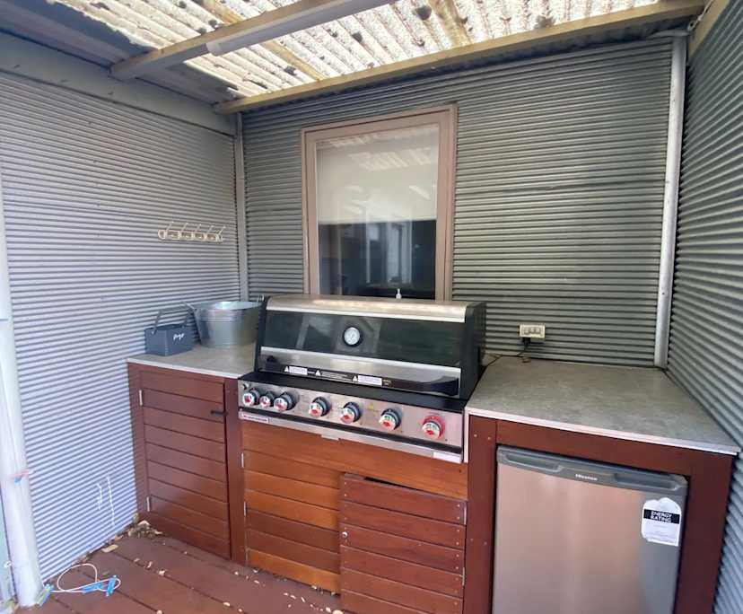 Room in a share house
