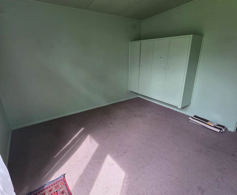 Unfurnished room in a share house