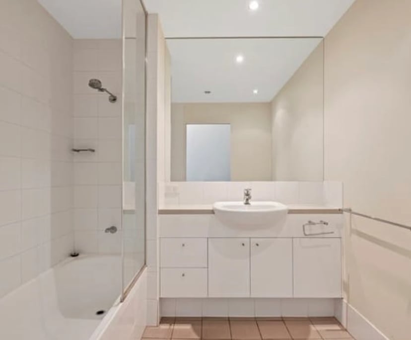 Furnished room with own bathroom