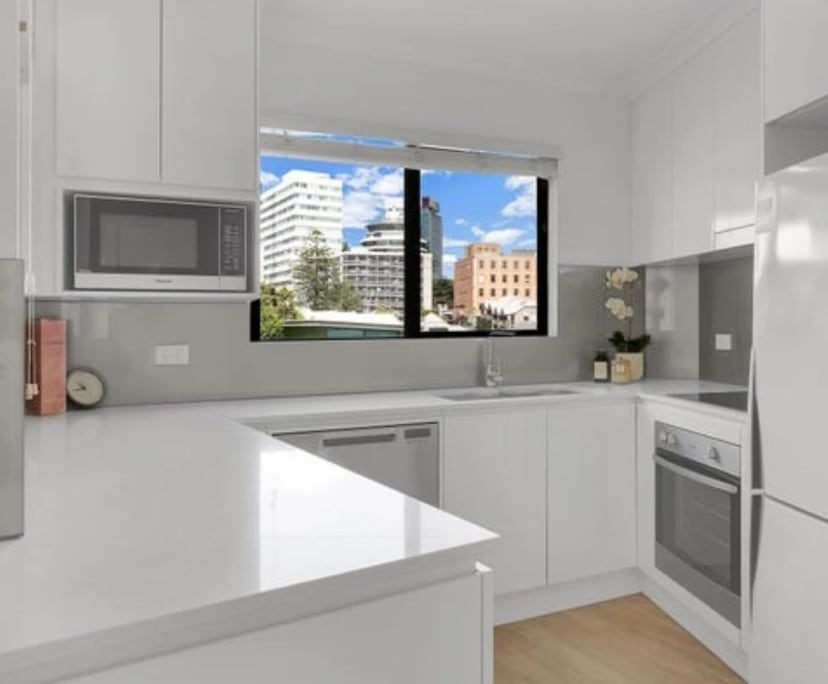 $350, Flatshare, 2 bathrooms, Spring Hill QLD 4000