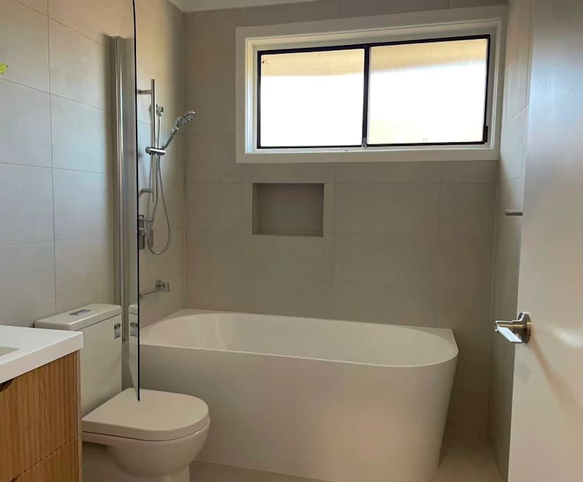 $350, Share-house, 3 bathrooms, Westmead NSW 2145
