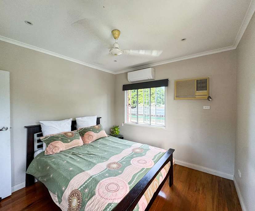 $300, Share-house, 2 rooms, Mooroobool QLD 4870, Mooroobool QLD 4870