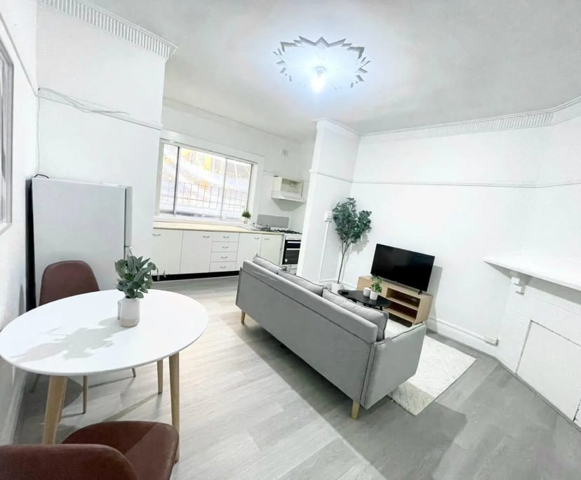 $600, Whole-property, 2 bathrooms, Wollongong NSW 2500