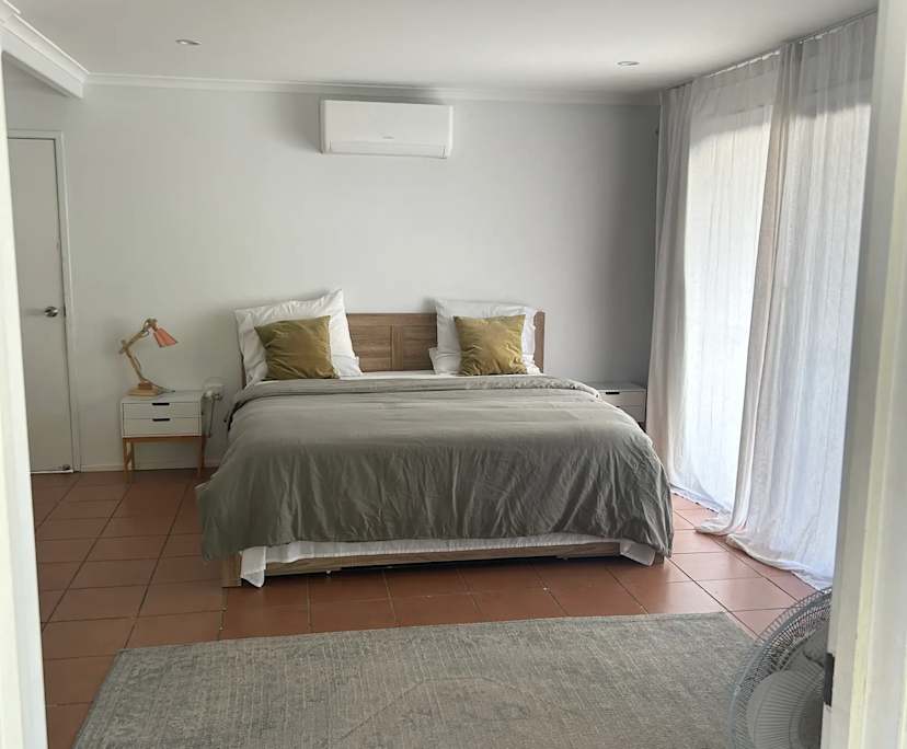 Furnished room with own bathroom