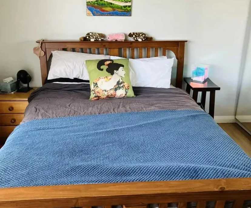 Room in a share house