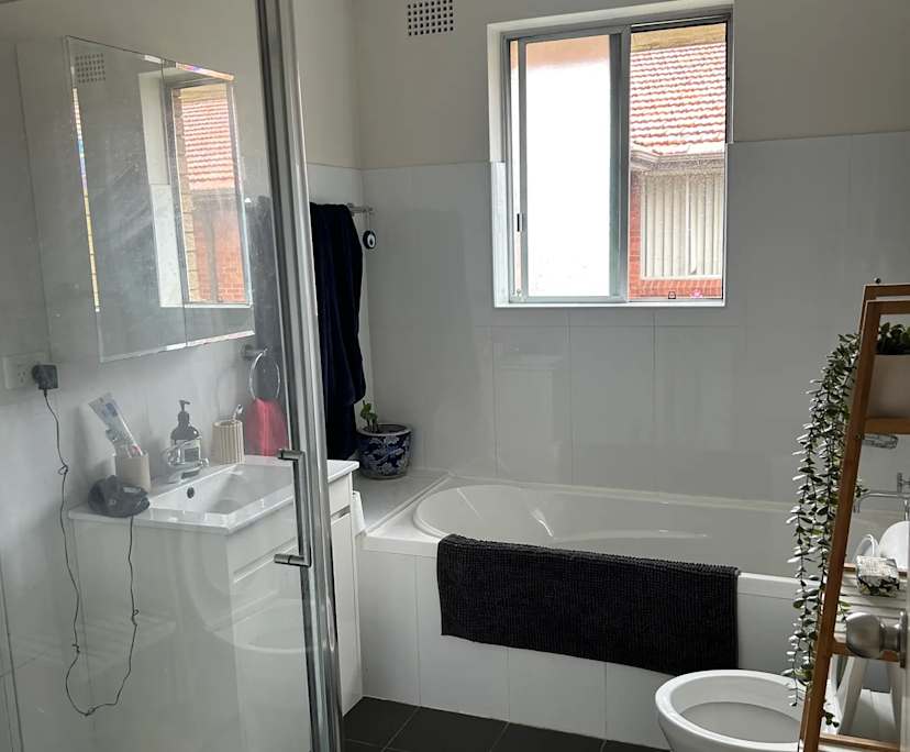 $385, Flatshare, 2 bathrooms, Marrickville NSW 2204