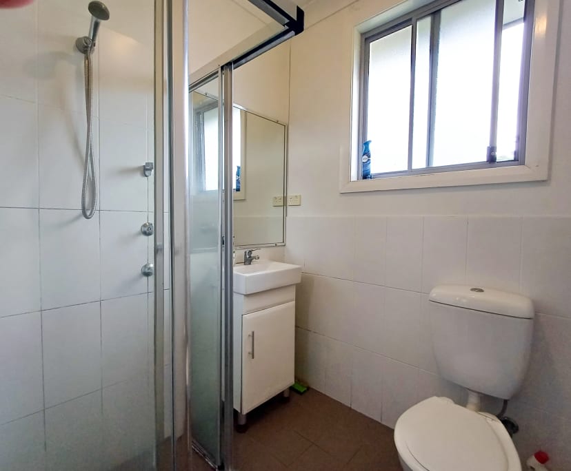 $220, Share-house, 6 bathrooms, Waratah West NSW 2298