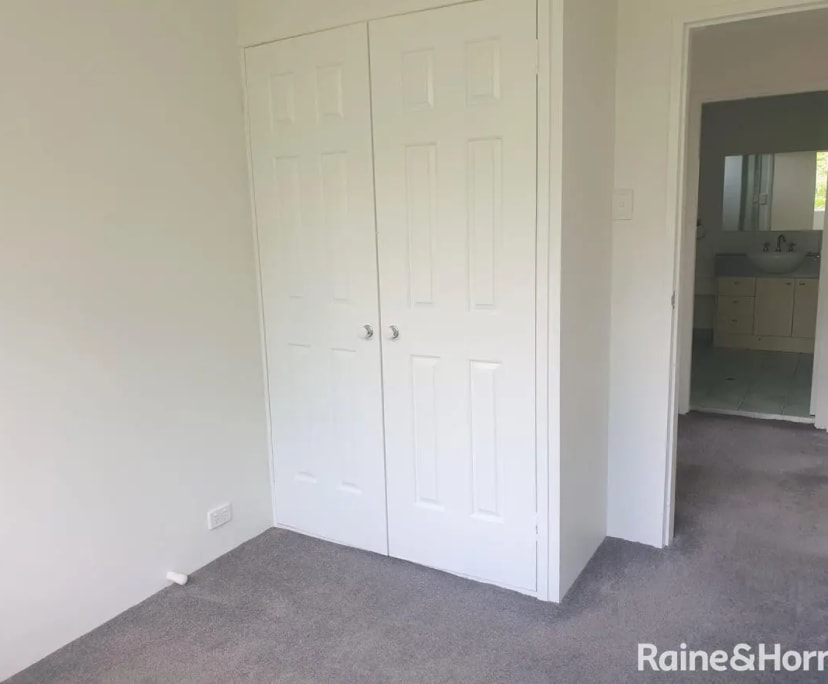 Unfurnished room in a flatshare