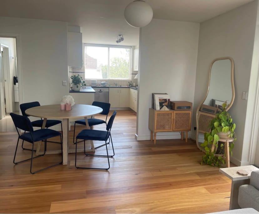 Unfurnished room in a flatshare