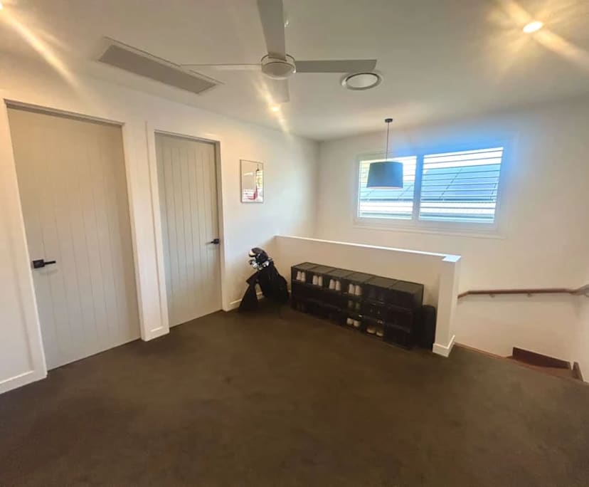 Room in a share house