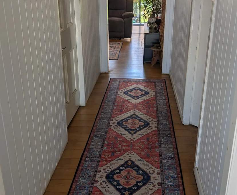 $250, Student-accommodation, 3 bathrooms, Newtown QLD 4305