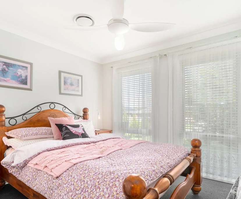 $700, Whole-property, 4 bathrooms, Orange NSW 2800