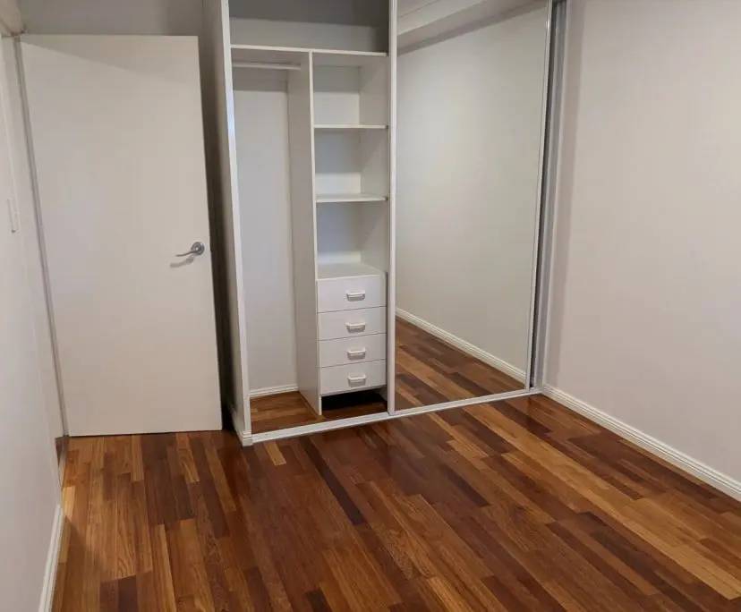 Unfurnished room in a flatshare