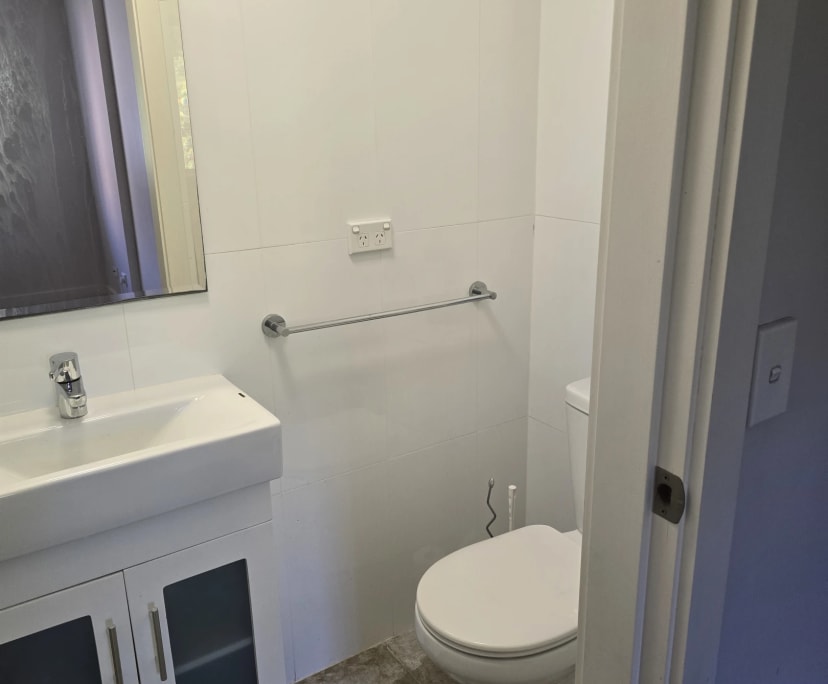 Unfurnished room with ensuite in a flatshare