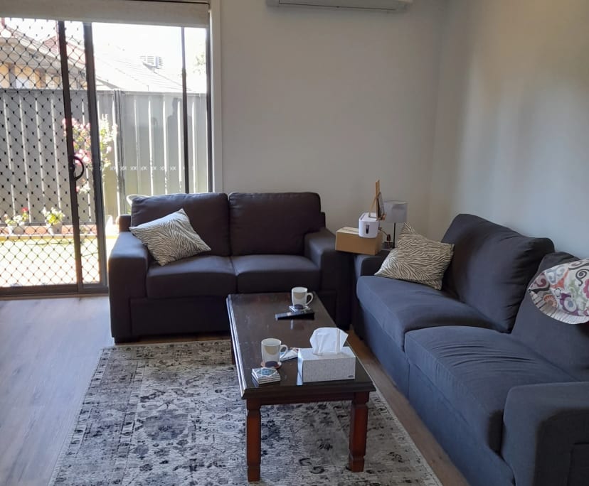 Furnished room with ensuite in a flatshare