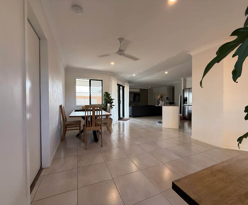 $400, Share-house, 3 bathrooms, Idalia QLD 4811