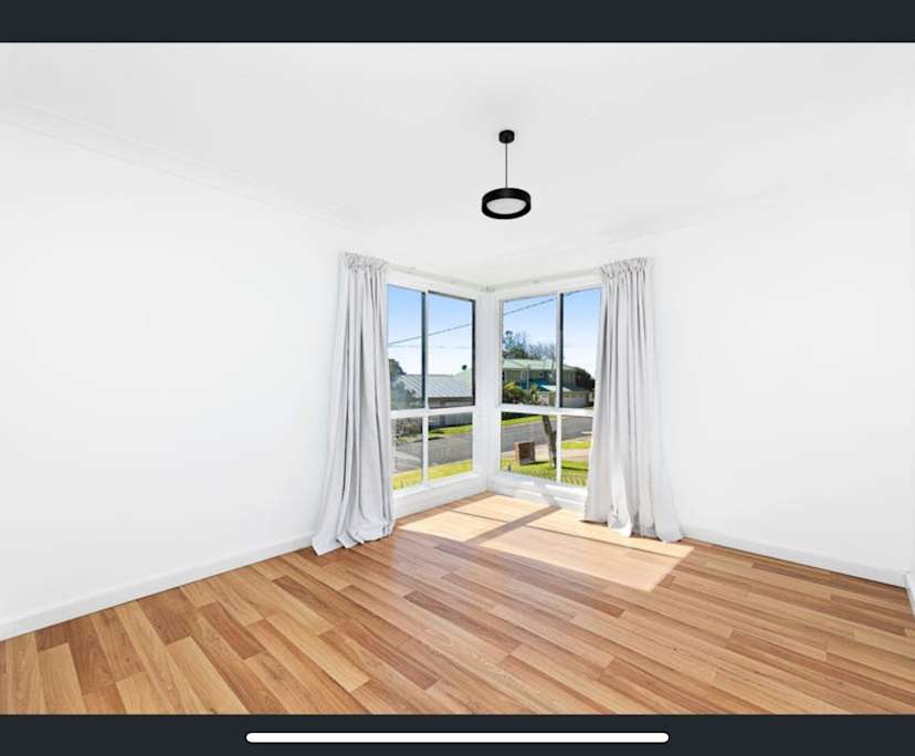 Unfurnished room with own bathroom