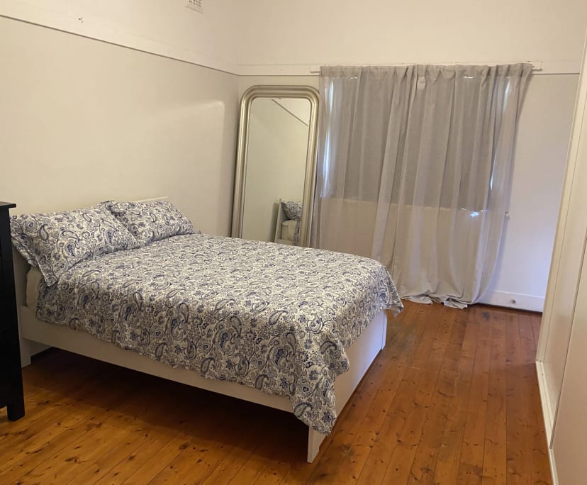Furnished room in a share house