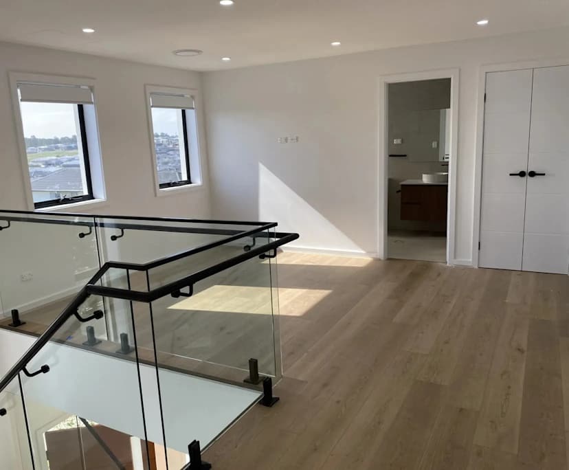 $350, Share-house, 5 bathrooms, Box Hill NSW 2765