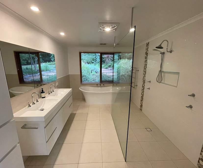 Unfurnished room in a share house
