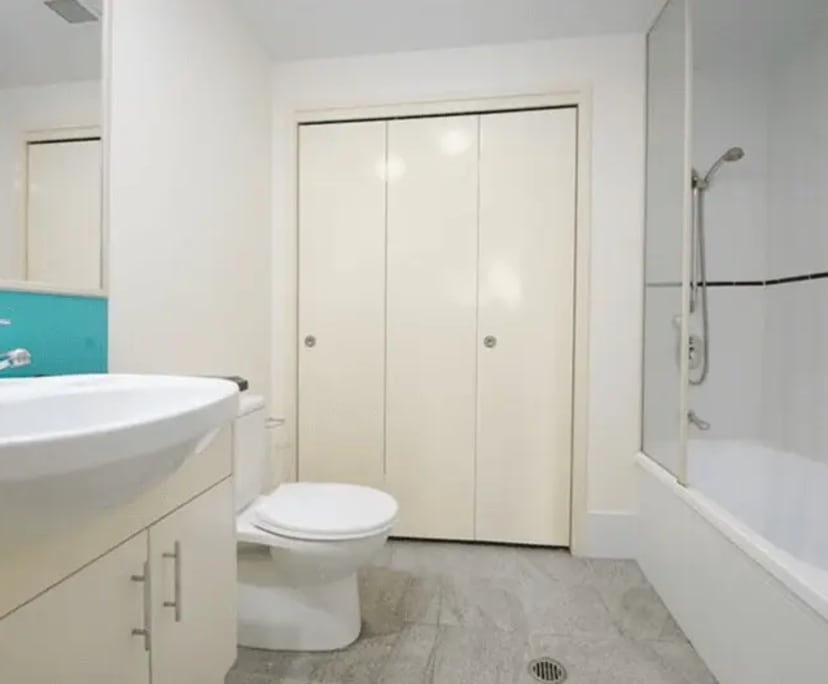 $400, Flatshare, 2 bathrooms, Toowong QLD 4066