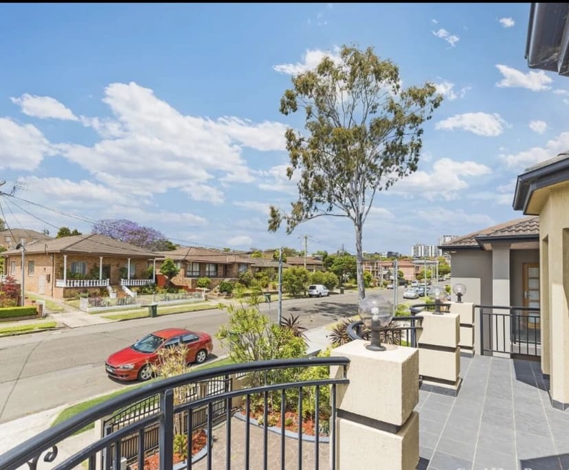 $325-350, Share-house, 2 rooms, Hurstville NSW 2220, Hurstville NSW 2220