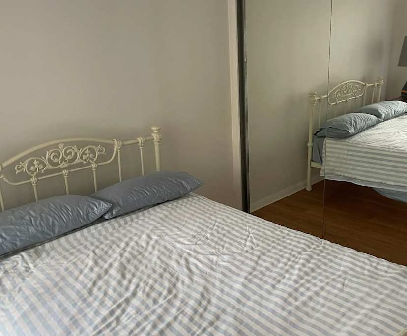 $350, Student-accommodation, 3 bathrooms, Gosford NSW 2250