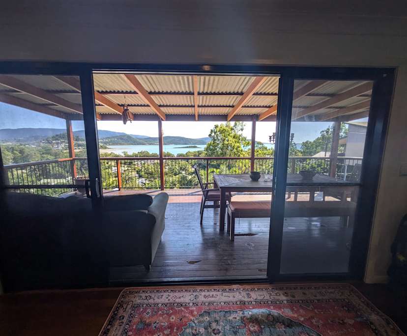 $370, Share-house, 3 bathrooms, Cannonvale QLD 4802