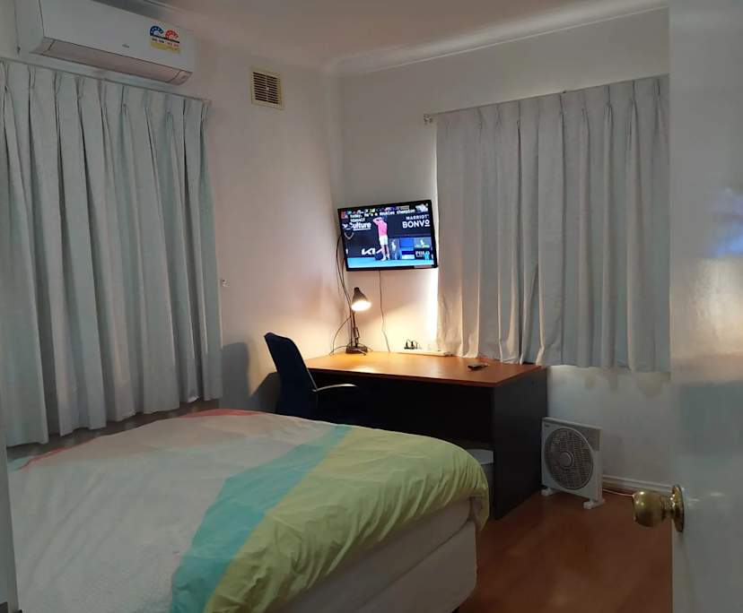 $325, Share-house, 6 bathrooms, Victoria Park WA 6100