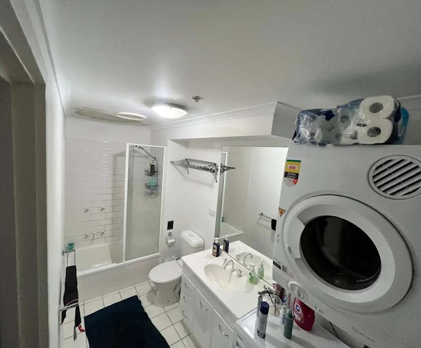 $340, Flatshare, 2 bathrooms, Southbank VIC 3006