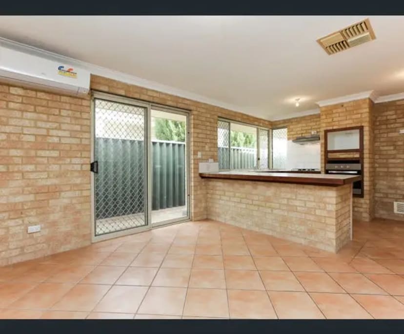 $220, Share-house, 3 bathrooms, Carlisle WA 6101