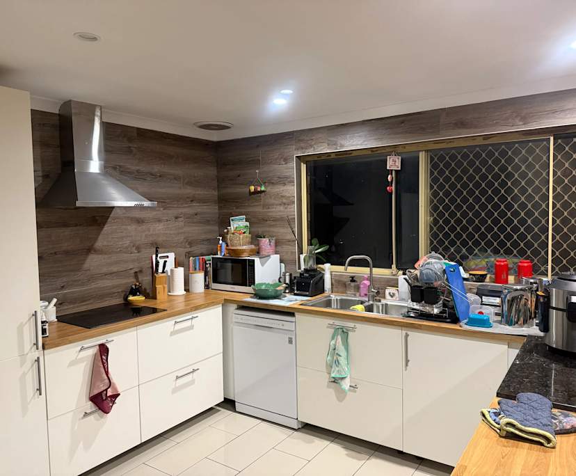 $200, Share-house, 3 bathrooms, Marangaroo WA 6064
