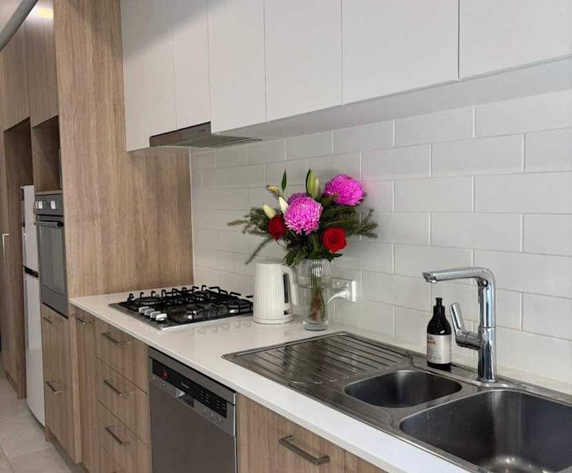 Furnished room with ensuite in a flatshare