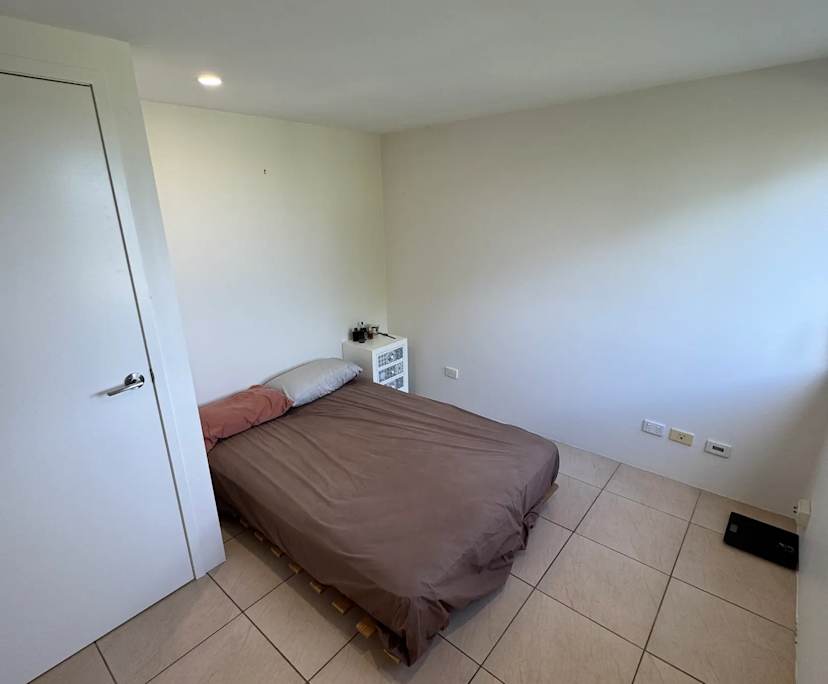 Unfurnished room in a share house